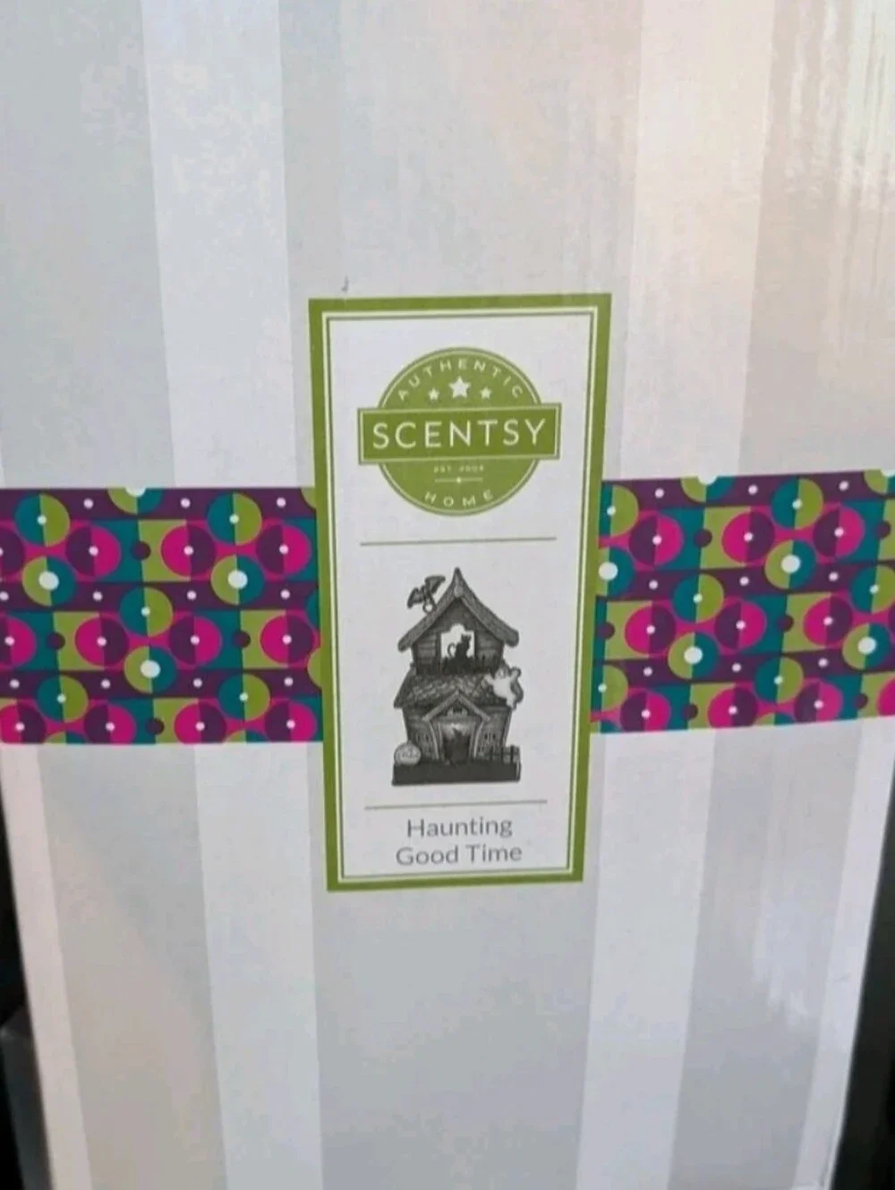 Haunting Good Time Wax Warmer • Retired BNIB